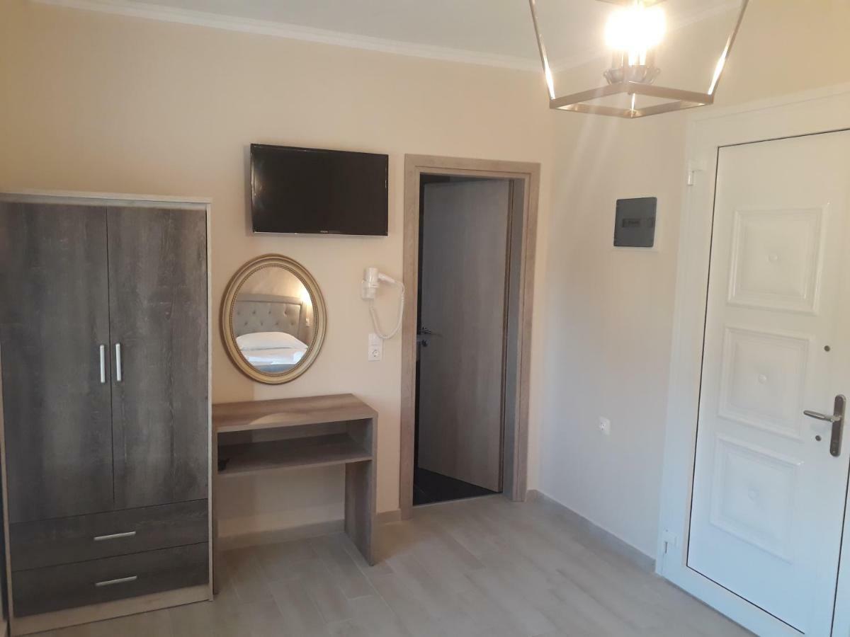 Oneiro Zois Apartment Prinos  Bagian luar foto