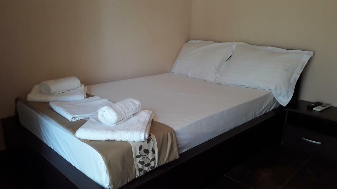 Oneiro Zois Apartment Prinos  Bagian luar foto